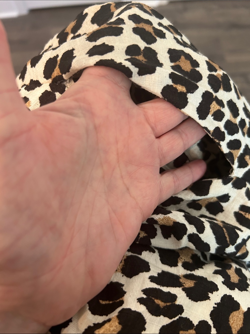 Entro Leopard Print Shirt Dress L Button Front Short Sleeve—Pockets - Picture 6 of 9